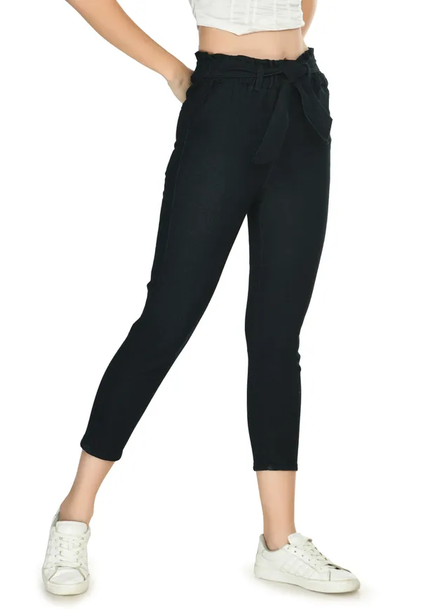 Black_Tapered_Fit_Ankle_Length_Pants_for_Women