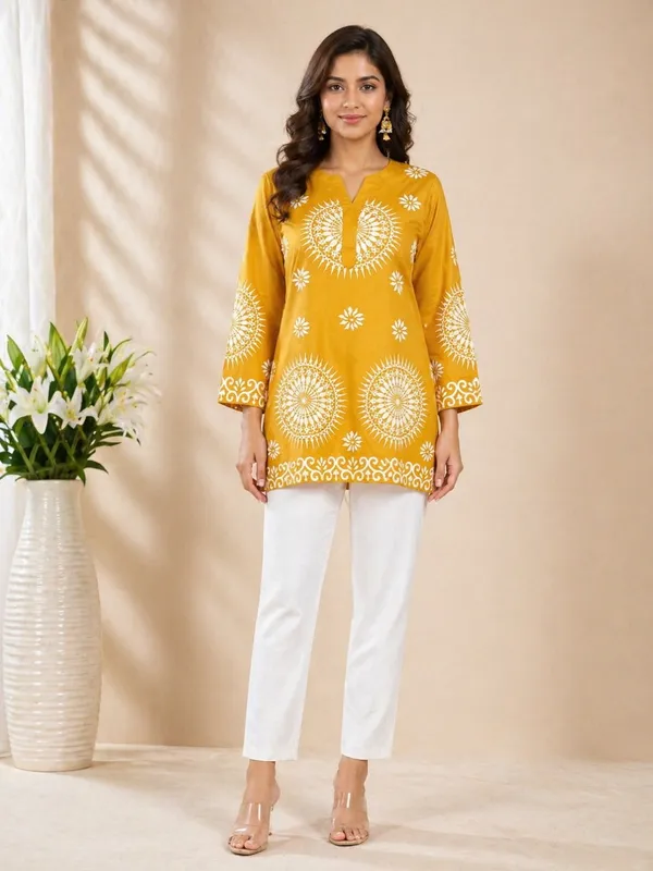 Yellow_Printed_Short_Kurti_for_Women