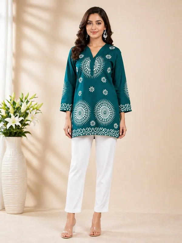 Bottle_Green_Printed___Short_Kurti_for_Women