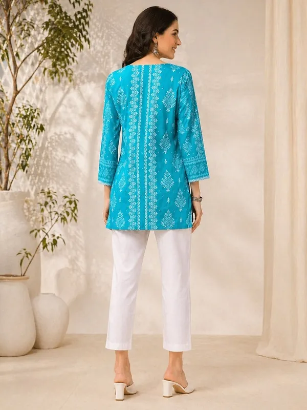 Turquoise_Printed___Short_Kurti_for_Women