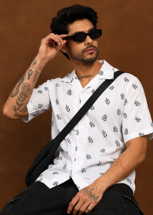 White_Leaf_Printed_Half_Sleeve_Casual_Shirt_for_Men