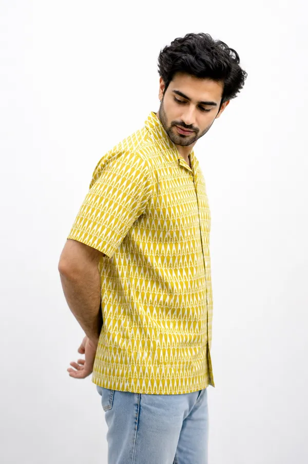 Yellow_Ikat_Printed_Short_Sleeve_Shirt_for_Men