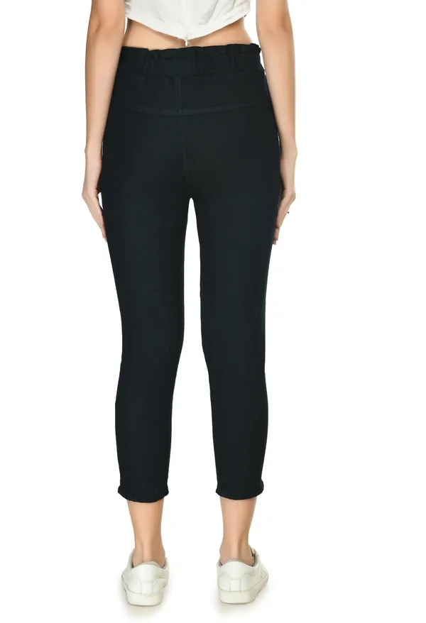 Black_Tapered_Fit_Ankle_Length_Pants_for_Women