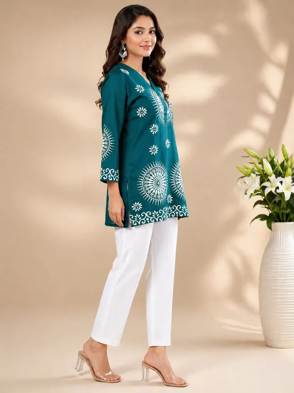 Bottle_Green_Printed___Short_Kurti_for_Women