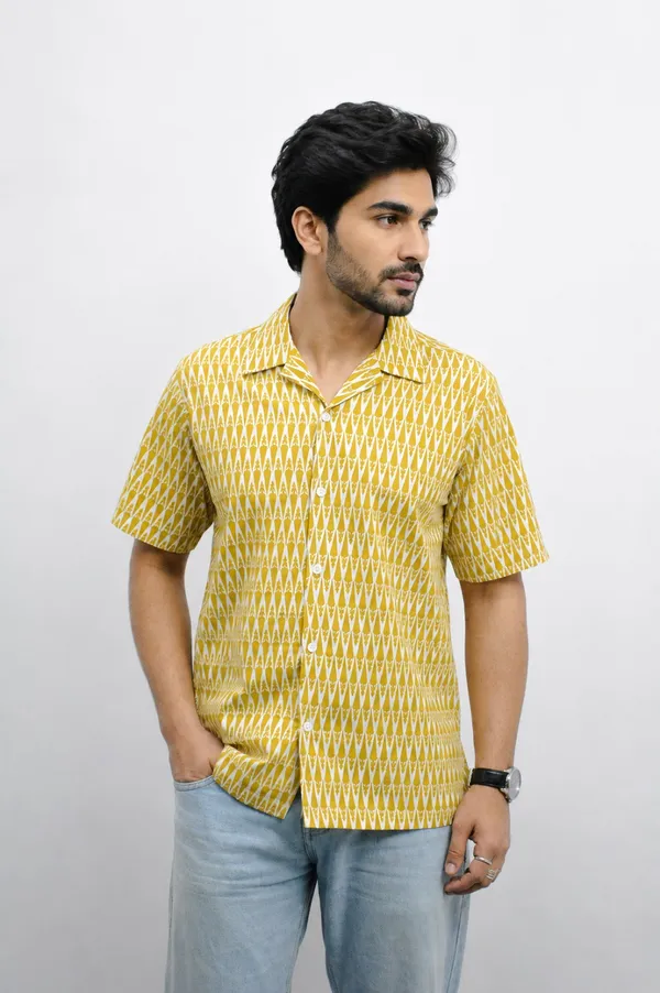Yellow_Ikat_Printed_Short_Sleeve_Shirt_for_Men