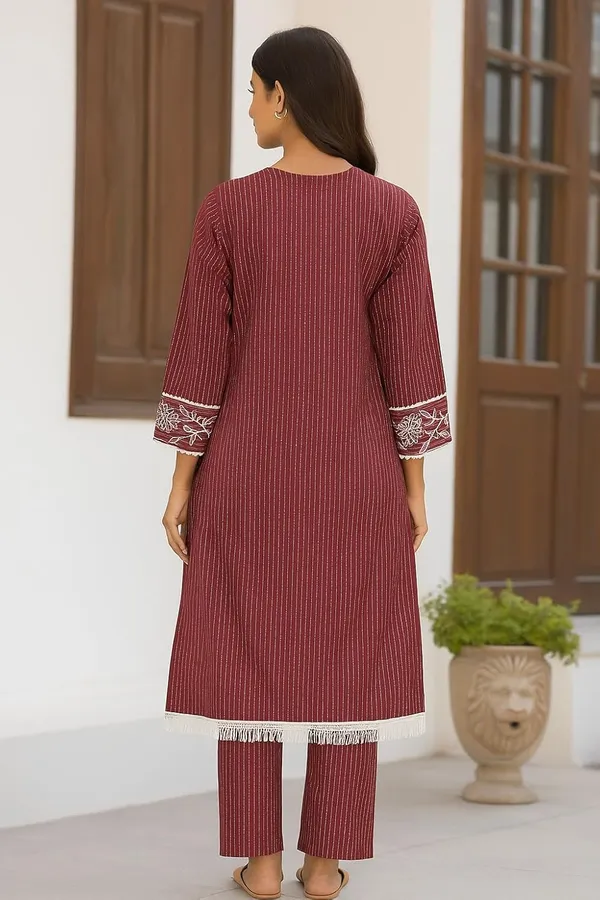 Maroon_Cotton_Blend_Straight_Fit_Embroidered_Kurta_Set_For_Women