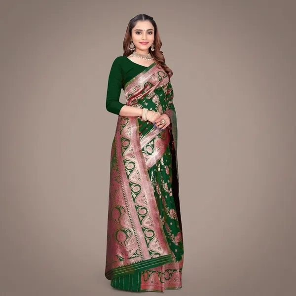 Green_Silk_And_Polyester_Saree_With_Blouse_Piece_For_Women