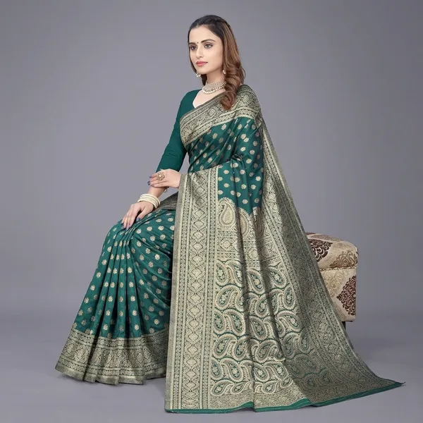 Green_Silk_And_Polyester_Saree_With_Blouse_Piece_For_Women