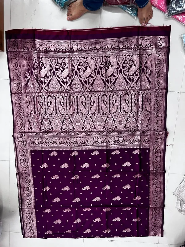 Purple_Silk_And_Polyester_Saree_With_Blouse_Piece_For_Women
