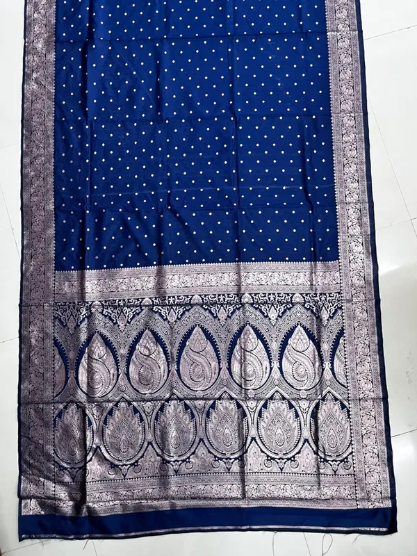 Blue_Silk_And_Polyester_Saree_With_Blouse_Piece_For_Women