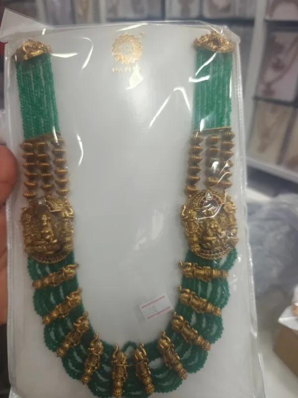 Green_Gold_Beaded_Traditional_Mala_Necklace_For_Women
