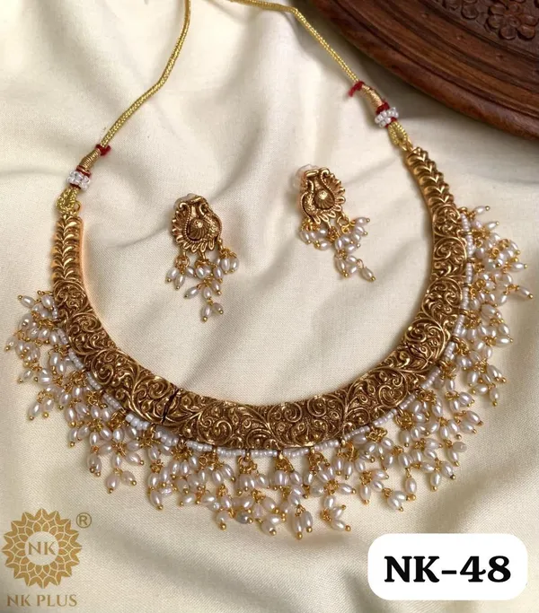 Gold_Plated_Paisley_Pearl_Drop_Necklace_Set_For_Women