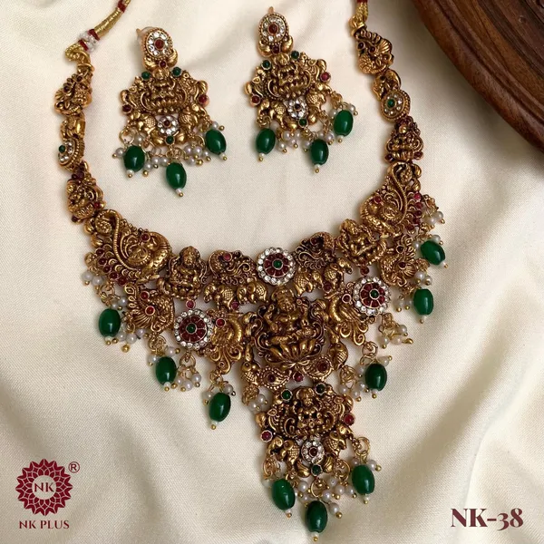 Antique_Gold_Kundan_Meenakari_Green_Drop_Necklace_Set_For_Women