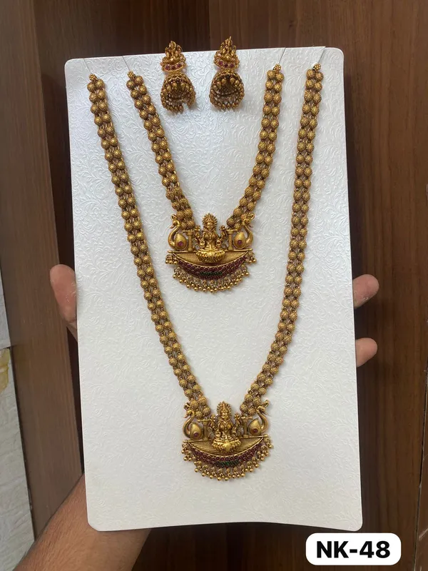 Golden_Brass_Antique_Lakshmi_Pendant_Temple_Necklace_Set_For_Women