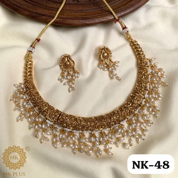 Gold_Plated_Paisley_Pearl_Drop_Necklace_Set_For_Women