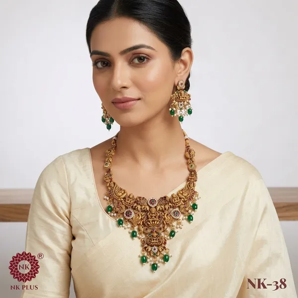 Antique_Gold_Kundan_Meenakari_Green_Drop_Necklace_Set_For_Women