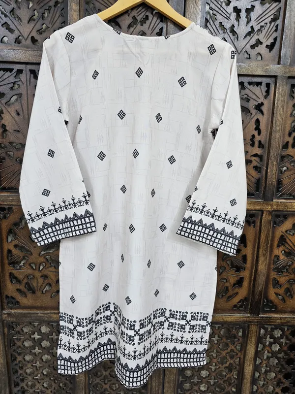 White_Black_Rayon_Straight_Geometric_Print_Co_Ord_Set_For_Women