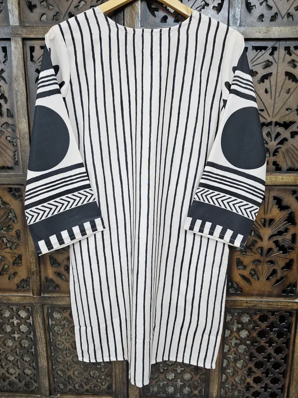 Black_White_Rayon_Straight_Kurta_Pant_Co_Ord_Set_For_Women