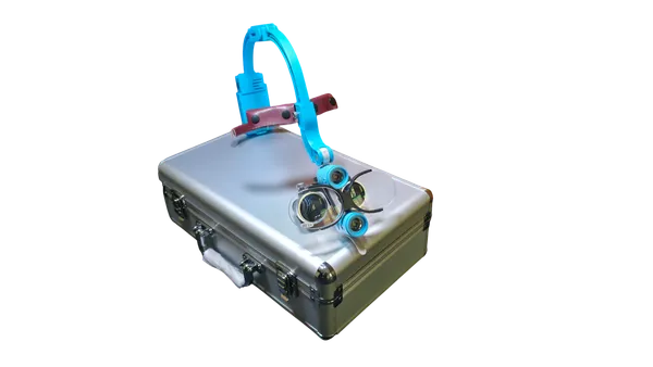 Hn_Head_Mount_Dental_Loupes_With_Light