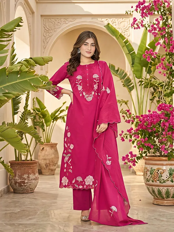 Pink_Premium_Mul_Chanderi_With_Embroidery_Kurta_Set_For_Women