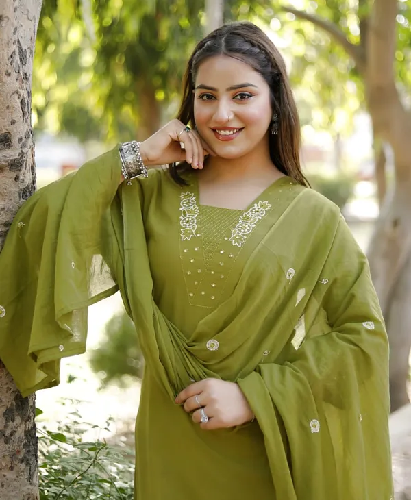 Green_Premium_Mul_Chanderi_With_Embroidery_3-Piece_Suit_Set_For_Women