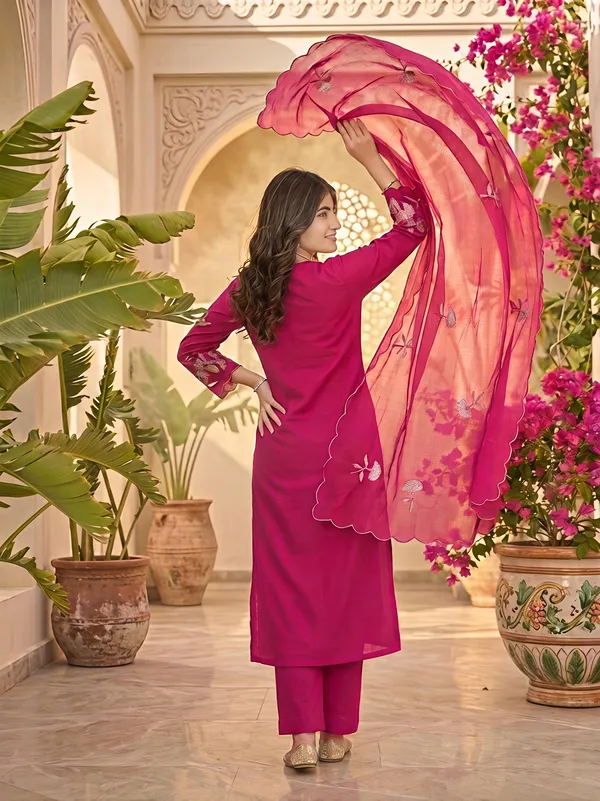Pink_Premium_Mul_Chanderi_With_Embroidery_Kurta_Set_For_Women