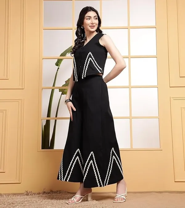 Black_Premium_Cotton_Flex_Crop_Co-Ord_Set_For_Women