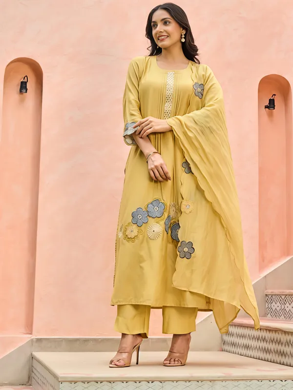 Yellow_Premium_Mul_Chanderi_With_Embroidery_Kurta_Set_For_Women