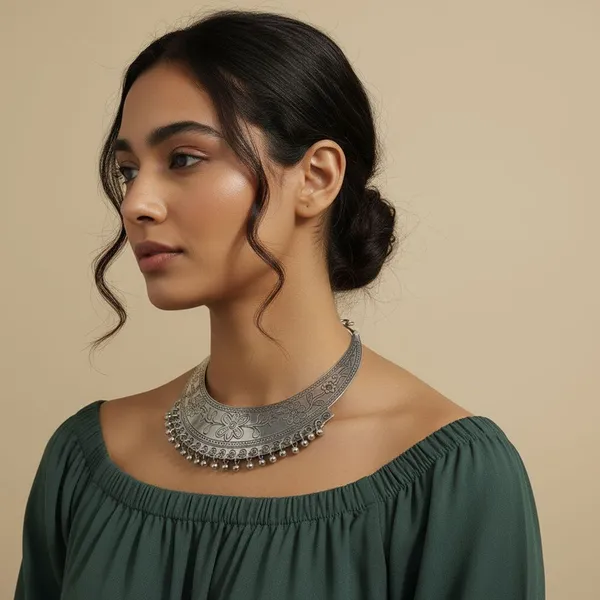 Rivah_Metal_Necklace_()