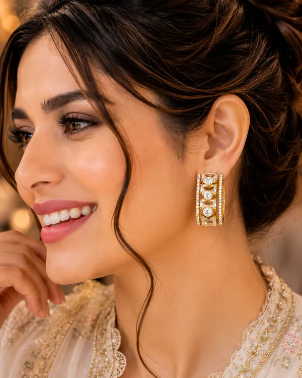 Golden_Baguette_Crystal_Diamond_Border_Stud_Earrings_For_Women