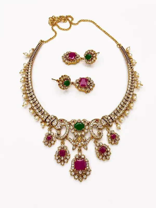 Green_Emerald_Ruby_Pearl_Antique_Polki_Necklace_Set_For_Women