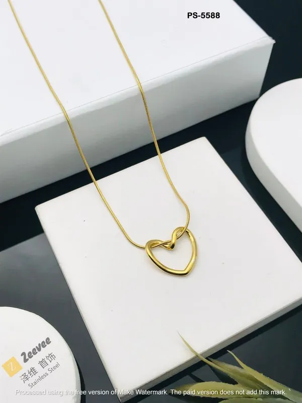 Gold_Stainless_Steel_Heart_Pendant_Necklace_Earring_Set_For_Women