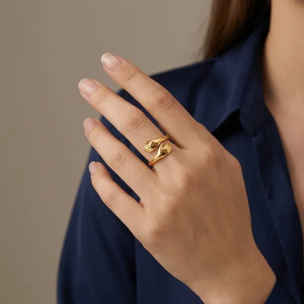 Gold_Stainless_Steel_Adjustable_Hand_Hug_Ring_For_Women