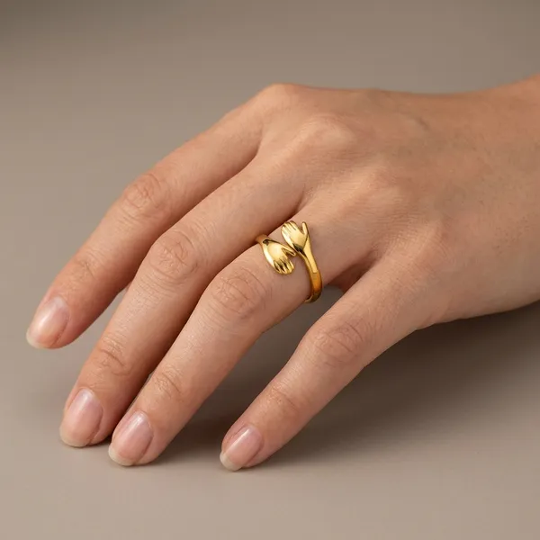 Gold_Stainless_Steel_Adjustable_Hand_Hug_Ring_For_Women