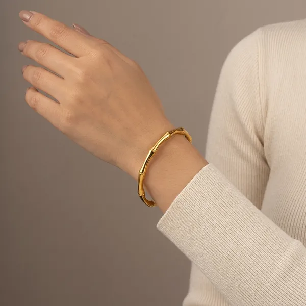 Gold_Stainless_Steel_Bamboo_Design_Bracelet_For_Women