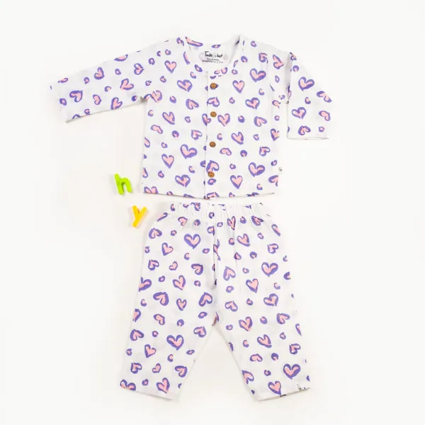 Muslin_Cotton_White_Heart_Print_Baby_Pajama_Set_for_Toddlers
