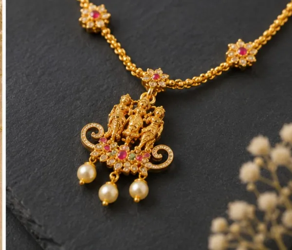 Antique_Gold-Tone_Beaded_Chain_Necklace_with_Chandelier_Pendant_&_Matching_Stud_Earrings