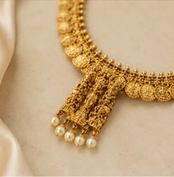 Antique_Gold-Tone_Coin_Necklace_with_Temple_Pendant_&_Matching_Stud_Earrings