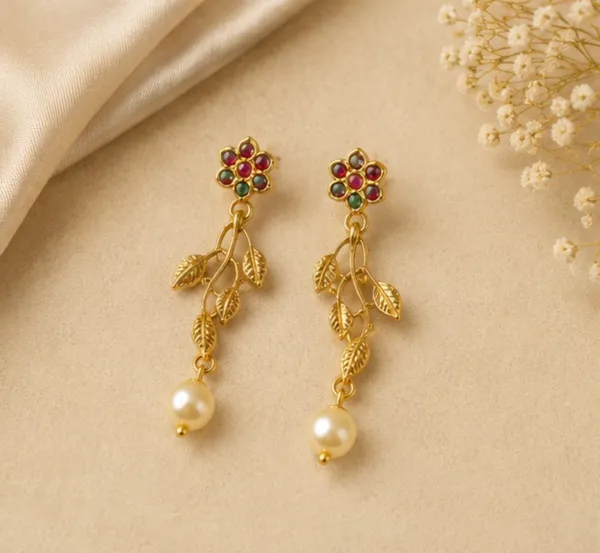 Gold-Tone_Leaf_Vine_Necklace_with_Amber_Bead_Drop_&_Matching_Earrings