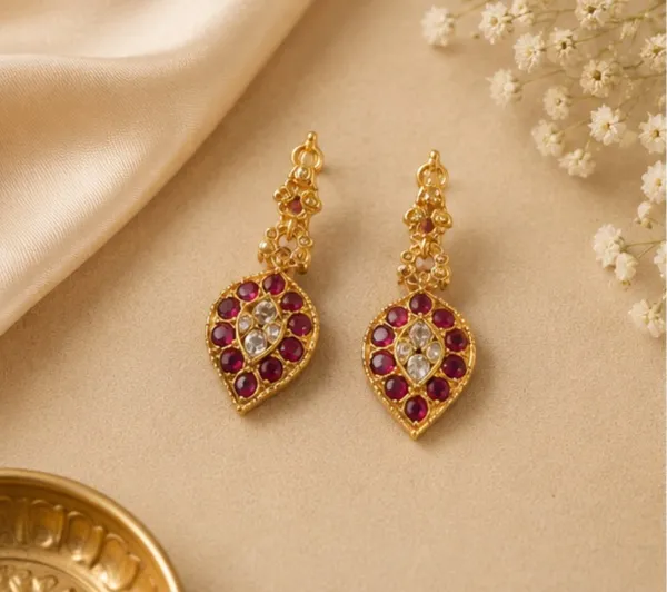 Gold-Tone_Ruby-Red_Leaf_Drop_Necklace_with_Matching_Earrings