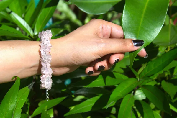 Women_S_Rose_Quartz_Chips_Bracelet_With_Free_Selenite_Tumble
