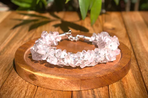 Women_S_Rose_Quartz_Chips_Bracelet_With_Free_Selenite_Tumble