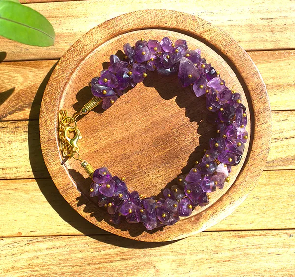 Women_S_Amethyst_Chips_Bracelet_With_Free_Selenite_Tumble