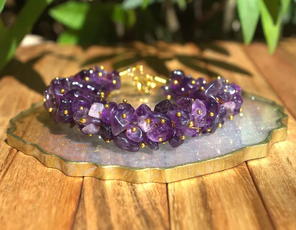 Women_S_Amethyst_Chips_Bracelet_With_Free_Selenite_Tumble