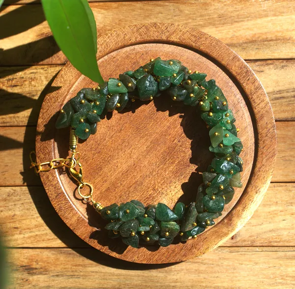 Women_S_Green_Aventurine_Chips_Bracelet_With_Free_Selenite_Tumble