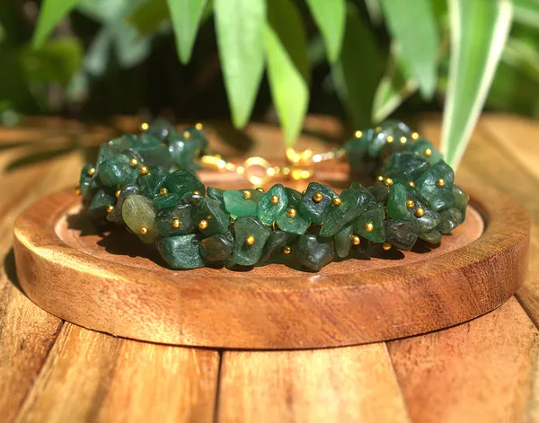 Women_S_Green_Aventurine_Chips_Bracelet_With_Free_Selenite_Tumble