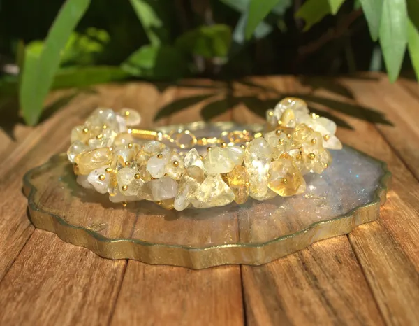 Women_S_Citrine_Chips_Bracelet_With_Free_Selenite_Tumble