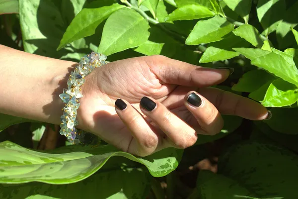 Woman_S_Multi_Fluorite_Chips_Bracelet_With_Free_Selenite_Tumble