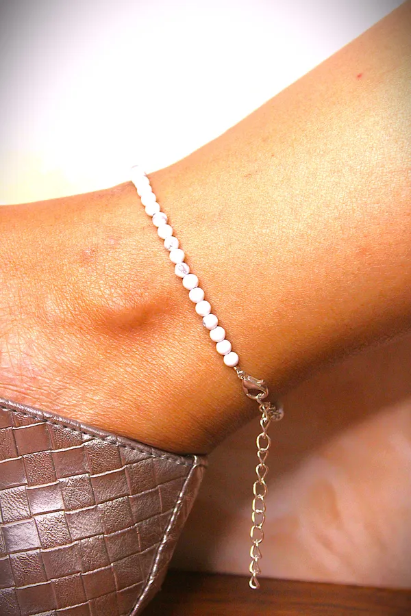 Howlite_4mm_Anklets