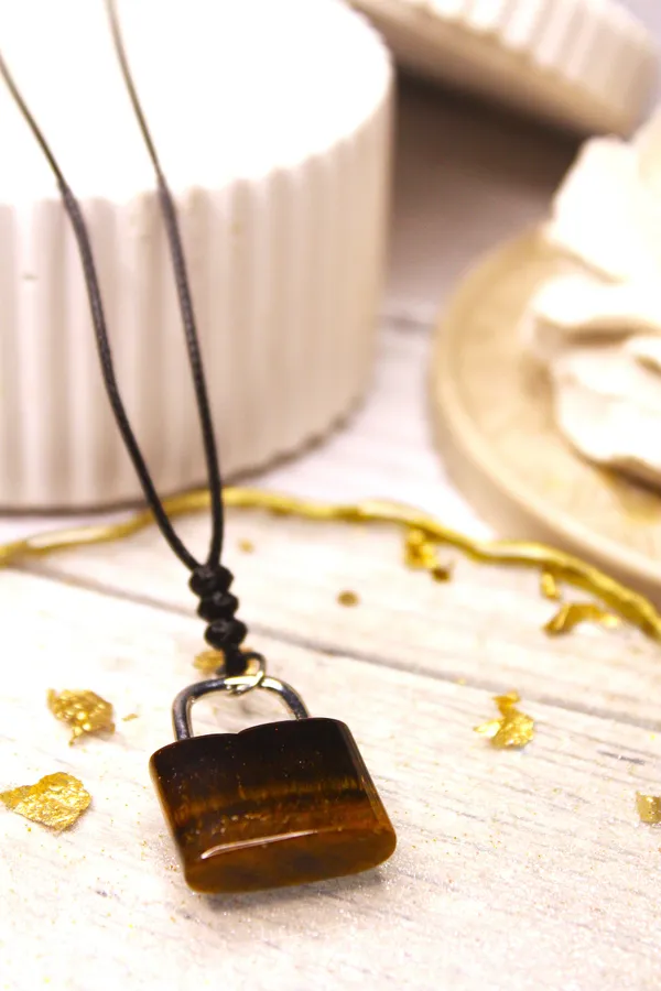 Tiger_S_Eye_Lock_Pendant